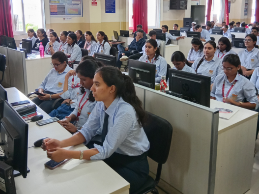 /storage/uploads/news_event/-successful-seminar-on-higher-education-career-abroad-at-ajinkya-dy-patil-pune--1753185707.png